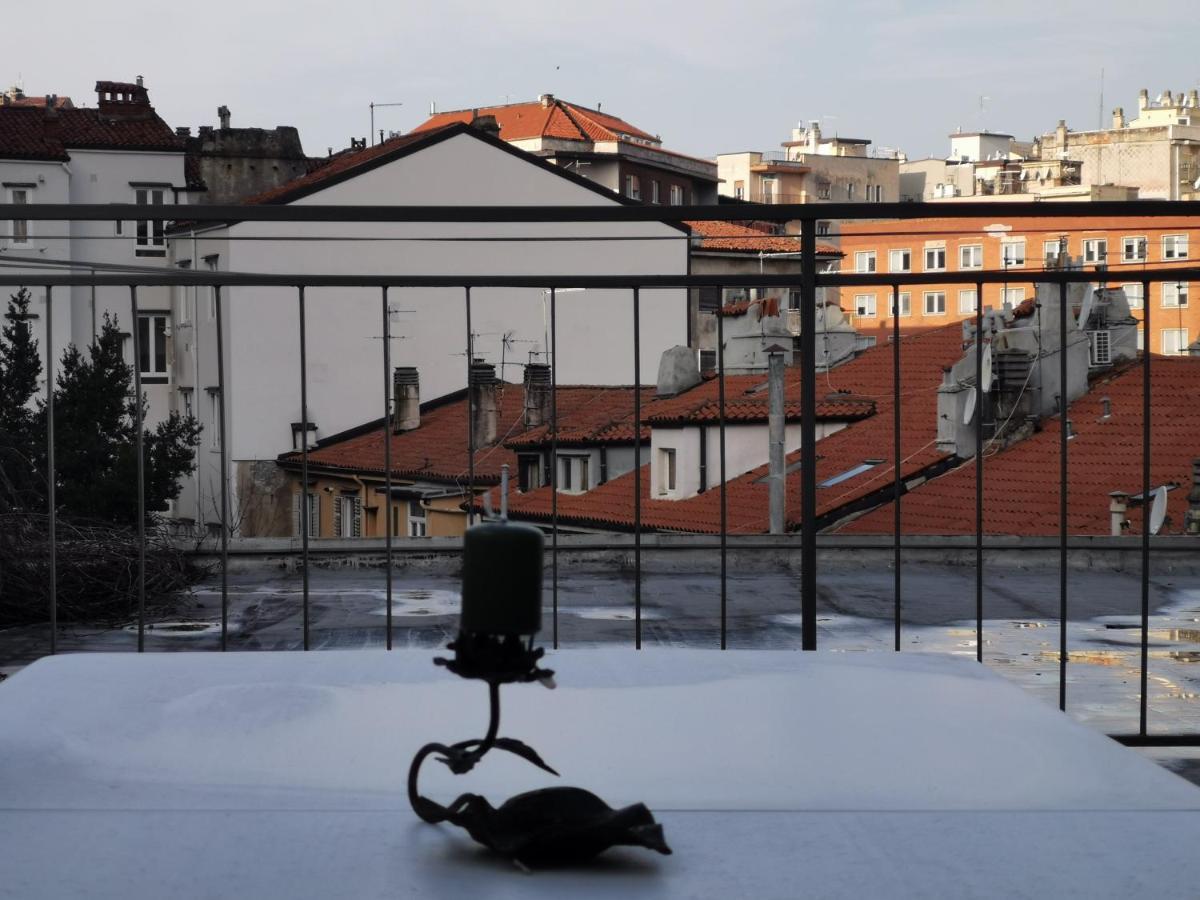 Diana'S House Apartment Trieste Bagian luar foto
