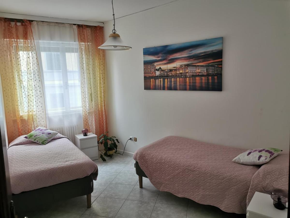 Diana'S House Apartment Trieste Bagian luar foto