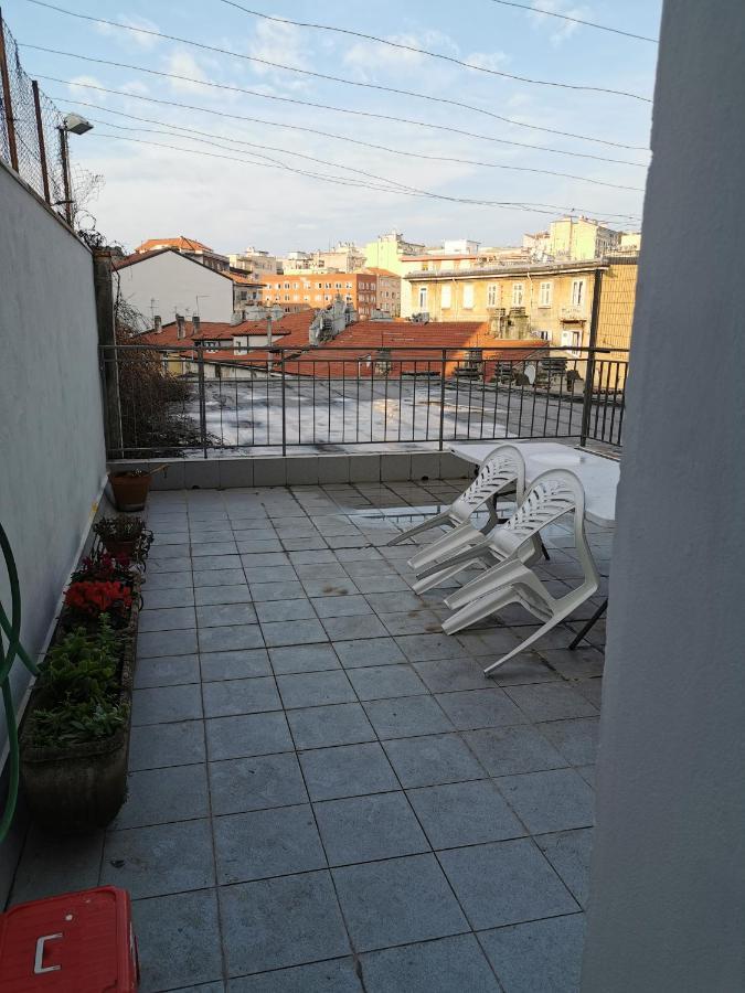 Diana'S House Apartment Trieste Bagian luar foto