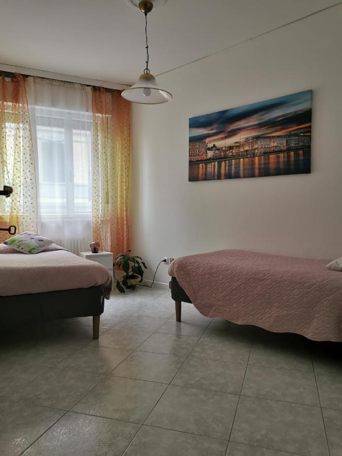 Diana'S House Apartment Trieste Bagian luar foto